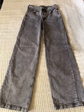 GAP High-Rise Stride Grey Jeans